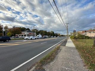 350 commack Road, Commack, NY 11725