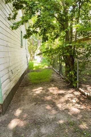 1914 Howell Avenue, La Marque, TX 77568