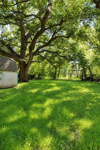 1914 Howell Avenue, La Marque, TX 77568