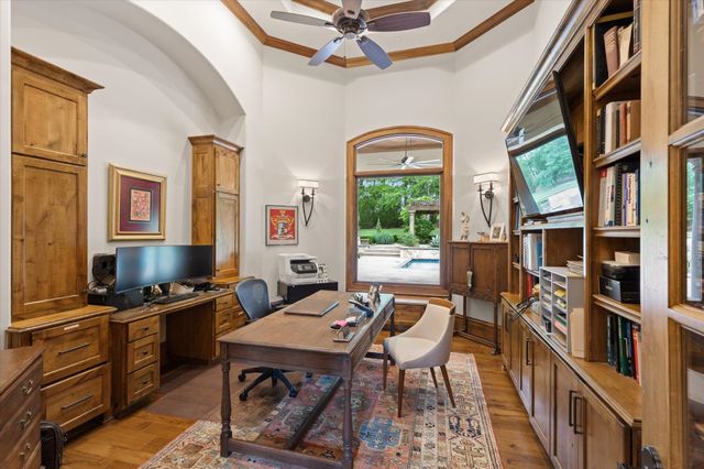 3705 Champions Ridge Ln, Longview, TX 75605