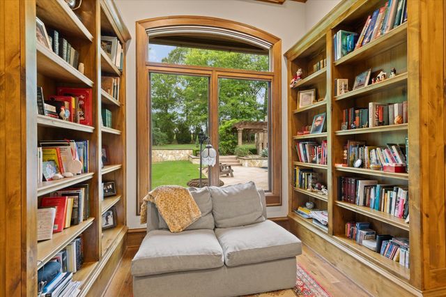 3705 Champions Ridge Ln, Longview, TX 75605