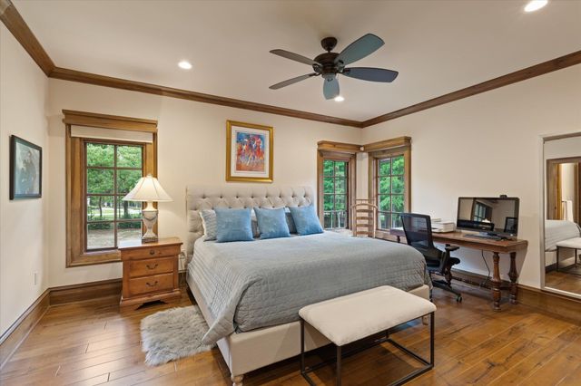 3705 Champions Ridge Ln, Longview, TX 75605