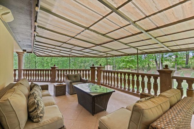 3705 Champions Ridge Ln, Longview, TX 75605