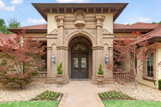 3705 Champions Ridge Ln, Longview, TX 75605