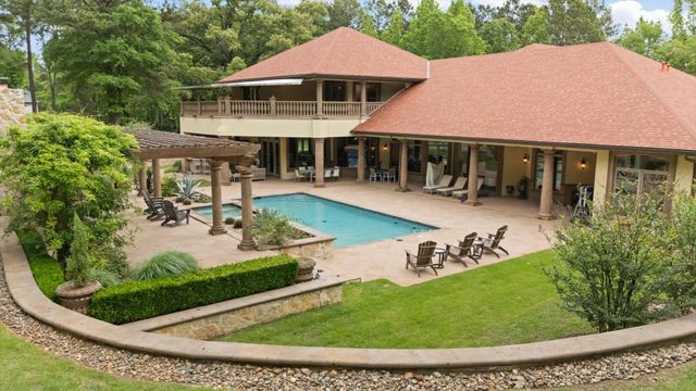 3705 Champions Ridge Ln, Longview, TX 75605