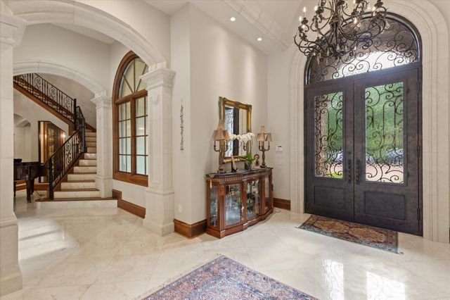 3705 Champions Ridge Ln, Longview, TX 75605