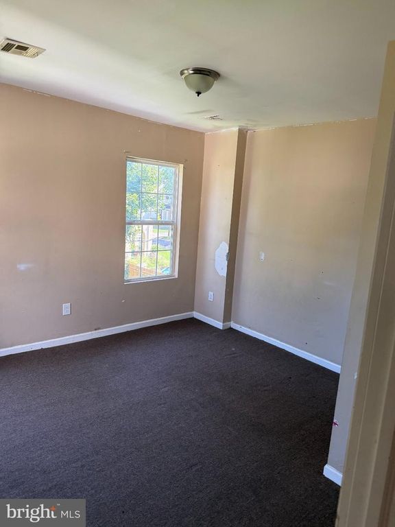 812 CARTERET AVE E, TRENTON, NJ 08618 — photo 4