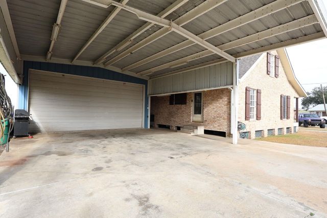 126 West 35th Street, Larose, LA 70373