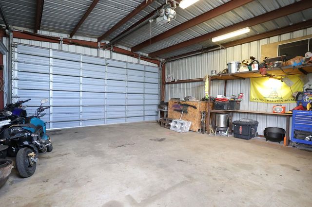 126 West 35th Street, Larose, LA 70373