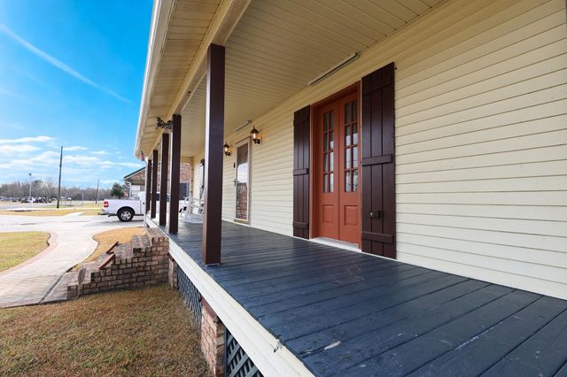 126 West 35th Street, Larose, LA 70373