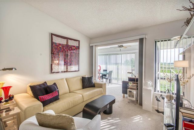1111 Duncan Circle 203, Palm Beach Gardens, FL 33418