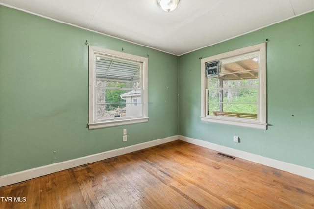235 House Road, Greeneville, TN 37743