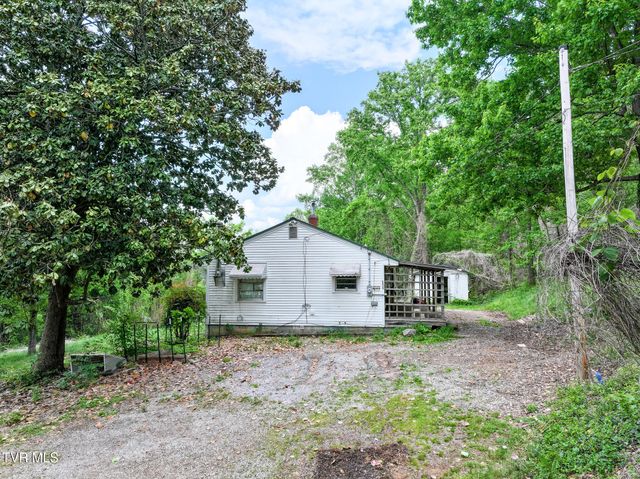 235 House Road, Greeneville, TN 37743