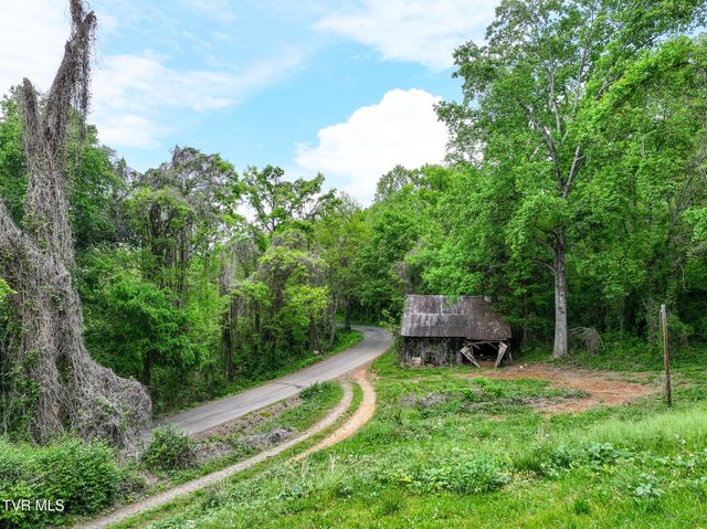 235 House Road, Greeneville, TN 37743