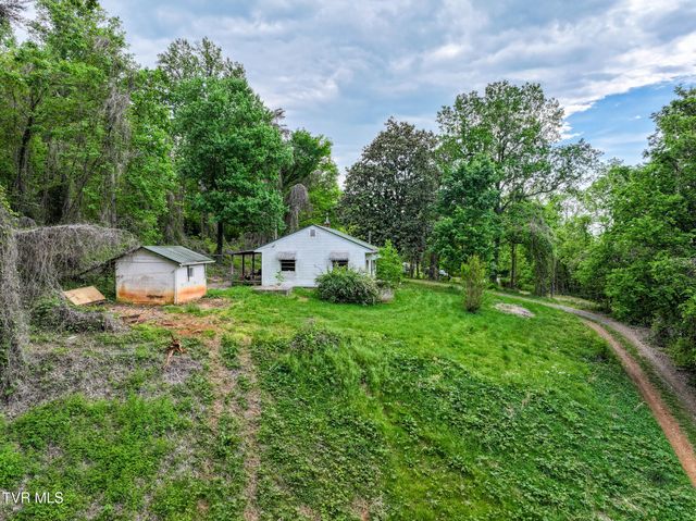 235 House Road, Greeneville, TN 37743