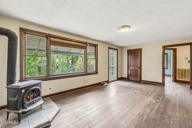 235 House Road, Greeneville, TN 37743