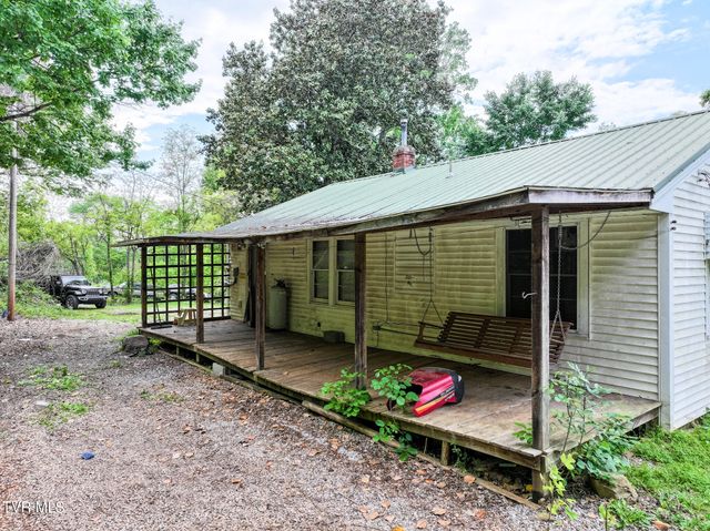 235 House Road, Greeneville, TN 37743