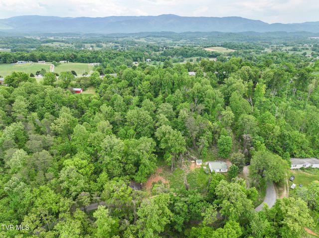 235 House Road, Greeneville, TN 37743