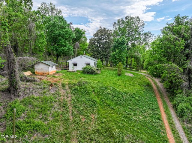 235 House Road, Greeneville, TN 37743