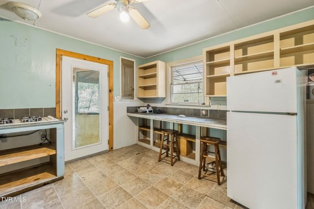 235 House Road, Greeneville, TN 37743