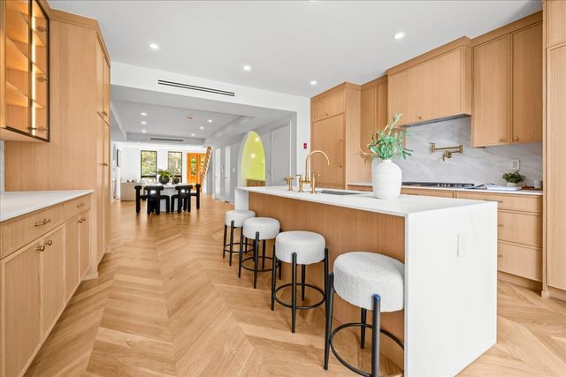 191 19TH Street, New York City, NY 11232