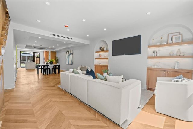 191 19TH Street, New York City, NY 11232