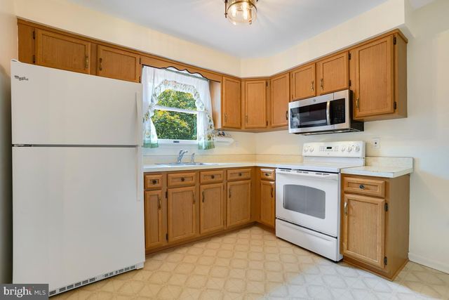 6903 SHEFFIELD DR, Sykesville, MD 21784
