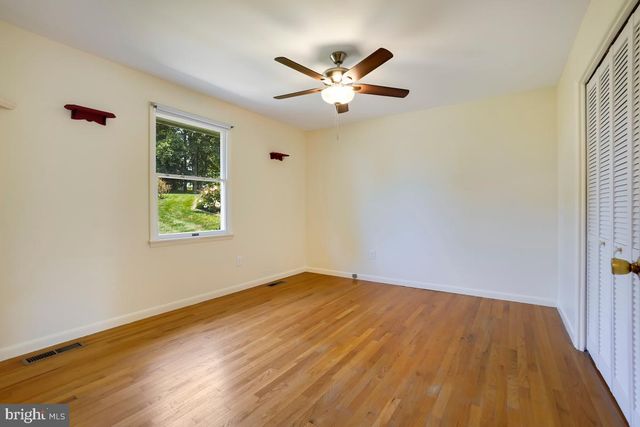 6903 SHEFFIELD DR, Sykesville, MD 21784