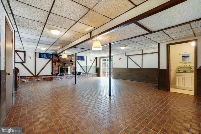 6903 SHEFFIELD DR, Sykesville, MD 21784