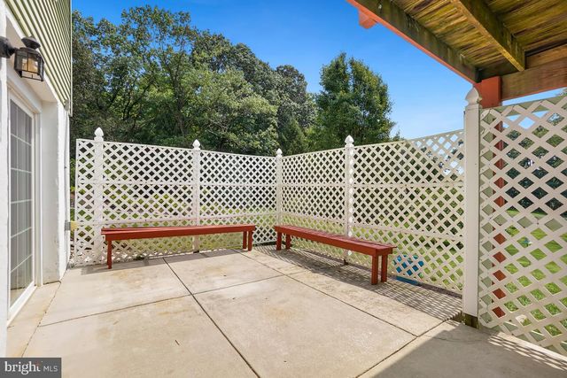 6903 SHEFFIELD DR, Sykesville, MD 21784
