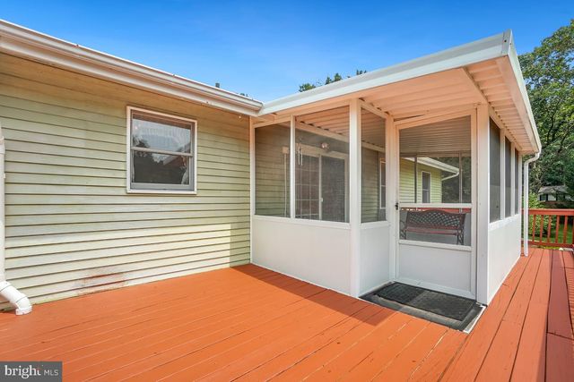 6903 SHEFFIELD DR, Sykesville, MD 21784