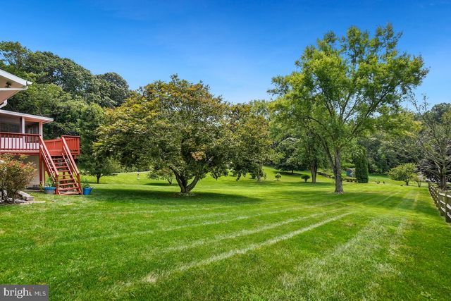 6903 SHEFFIELD DR, Sykesville, MD 21784