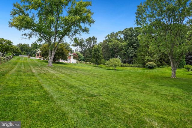 6903 SHEFFIELD DR, Sykesville, MD 21784