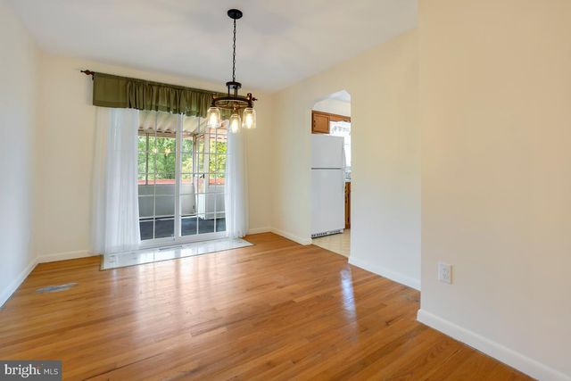 6903 SHEFFIELD DR, Sykesville, MD 21784