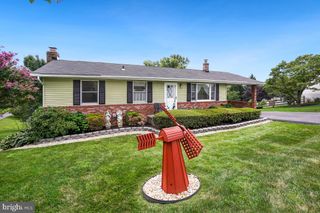 6903 SHEFFIELD DR, Sykesville, MD 21784