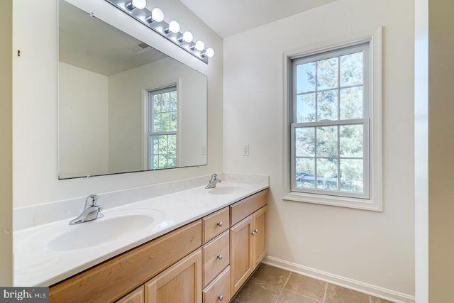 142 W SHORE DR, Milton, DE 19968
