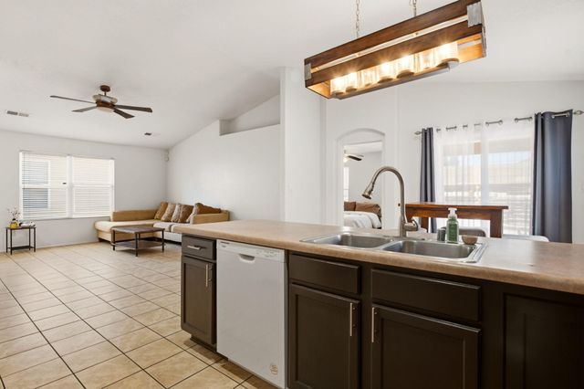 1819 Cielo Oeste Place NW, Albuquerque, NM 87120