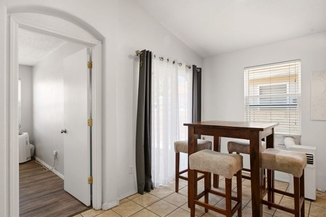 1819 Cielo Oeste Place NW, Albuquerque, NM 87120