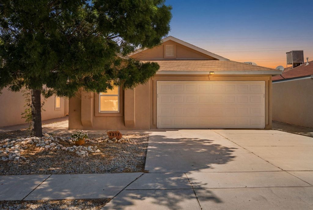 1819 Cielo Oeste Place NW, Albuquerque, NM 87120
