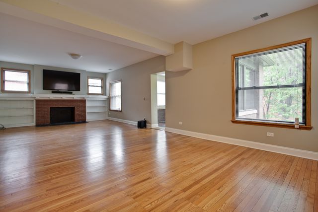 5419 S Hyde Park Boulevard 2, Chicago, IL 60615