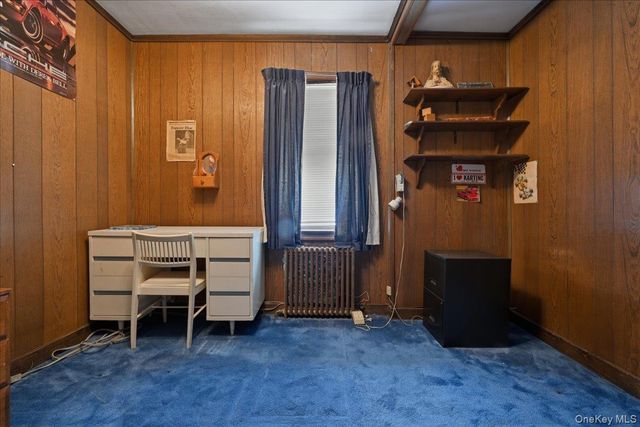 25 Raymond Street, Rockville Centre, NY 11570