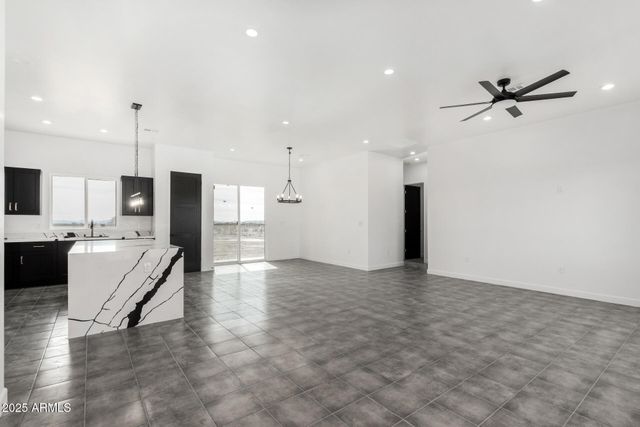 37459 W MISSOURI Avenue, Tonopah, AZ 85354