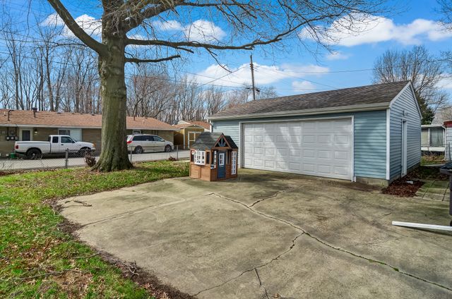 1705 E 33rd Place, Hobart, IN 46342