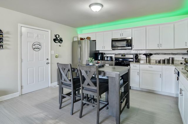 1705 E 33rd Place, Hobart, IN 46342