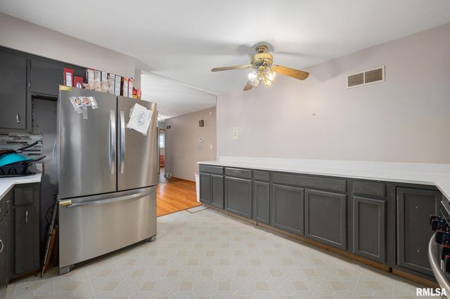 5514 N Jesters Court, Peoria, IL 61614