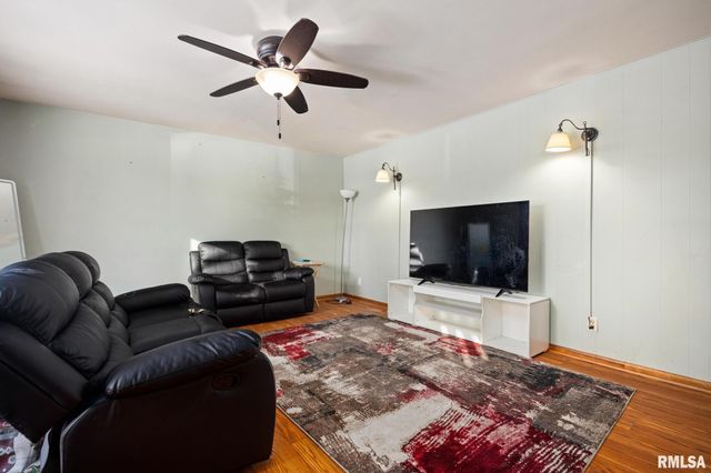 5514 N Jesters Court, Peoria, IL 61614