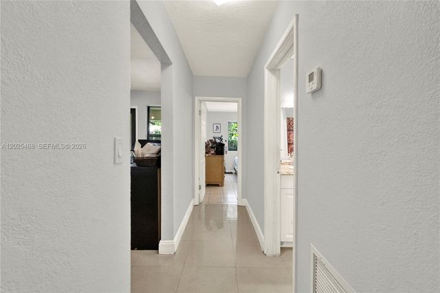 851 SW 1st St, Florida City, FL 33034