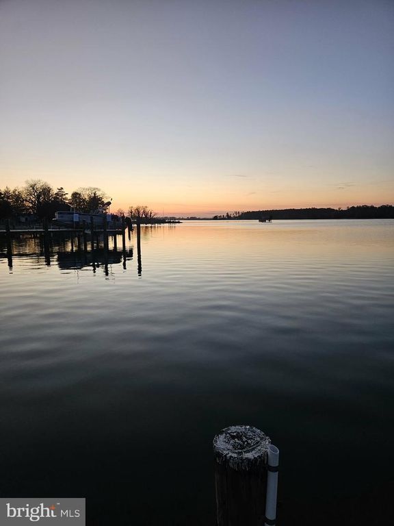 1514 DEEP POINT RD, Woolford, MD 21677
