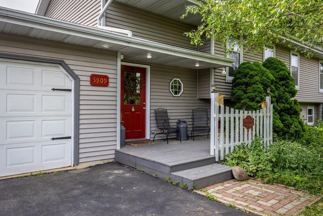 5909 N Violet View Drive, Milton, WI 53563