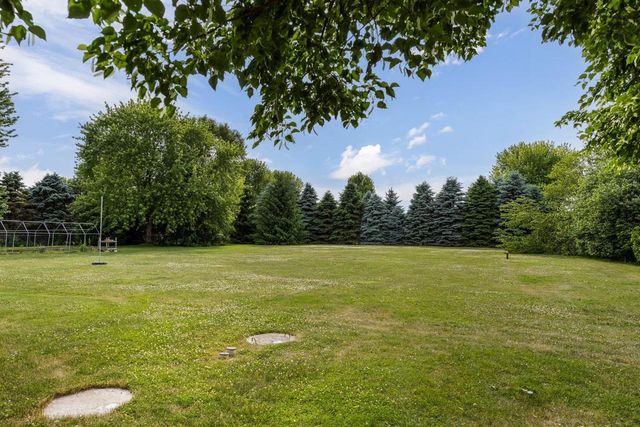 5909 N Violet View Drive, Milton, WI 53563